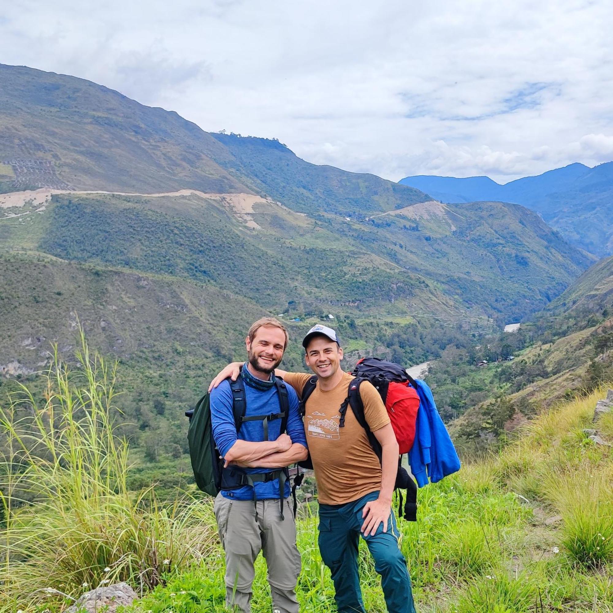 Pintu Biru Hostel Вамена Экстерьер фото